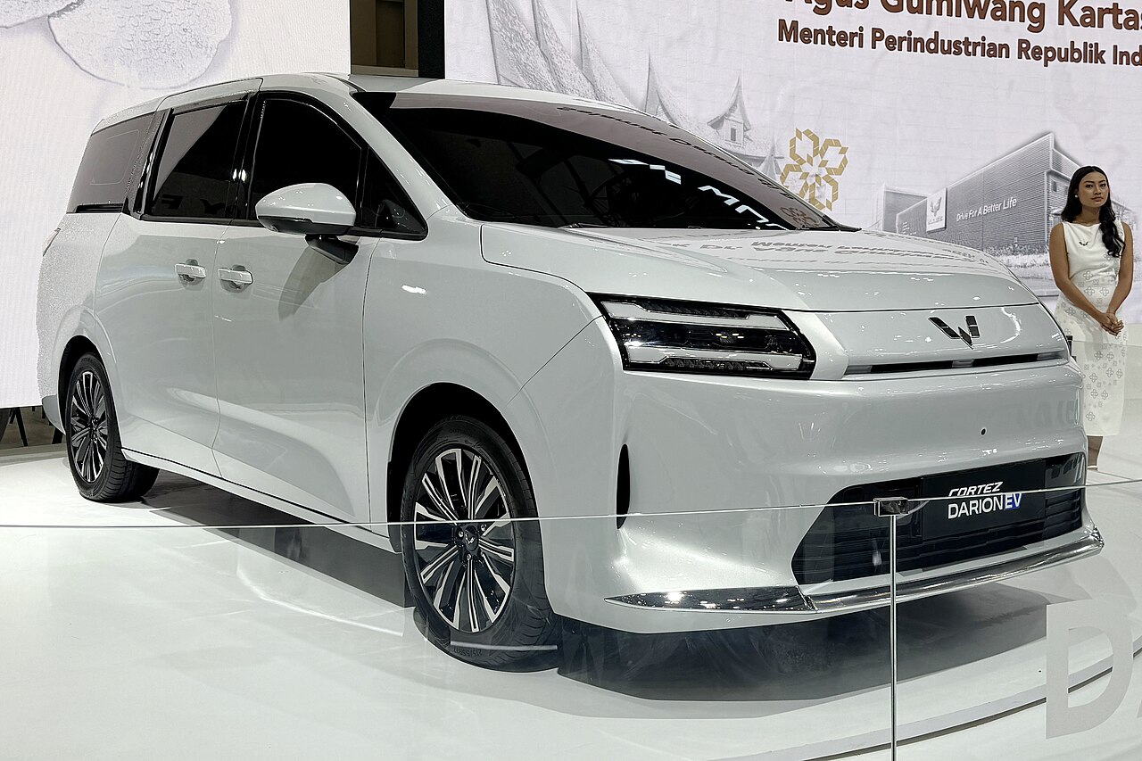 Ministry reaffirms 60% EV local-content rule from 2027 as EV share hits 16%